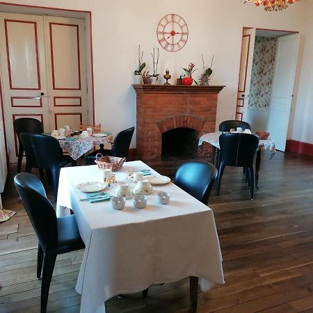 Chateau De Chavannes Tresnay Bagian luar foto