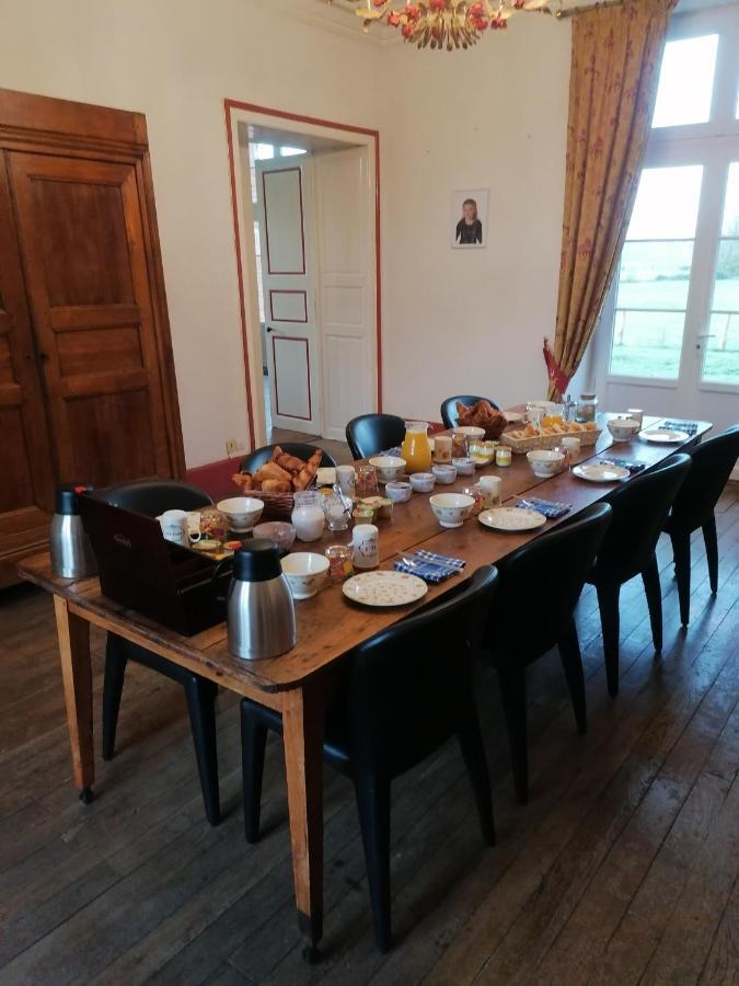 Chateau De Chavannes Tresnay Bagian luar foto