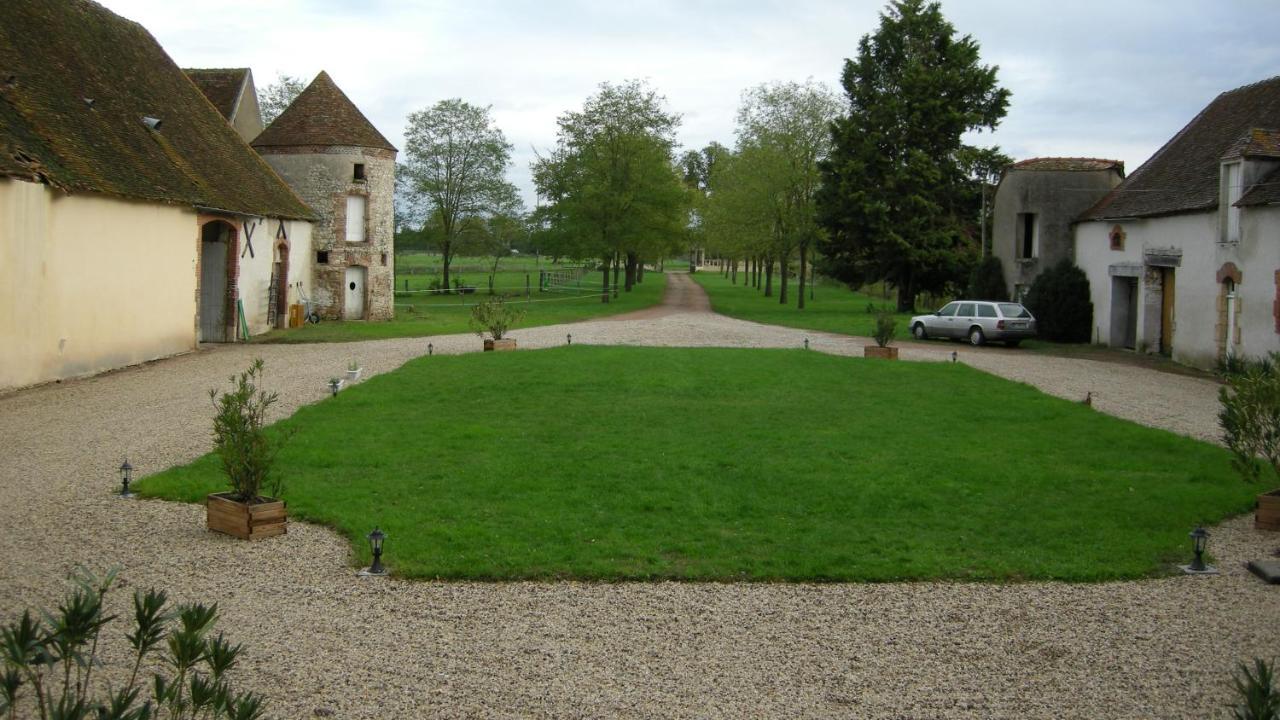 Chateau De Chavannes Tresnay Bagian luar foto