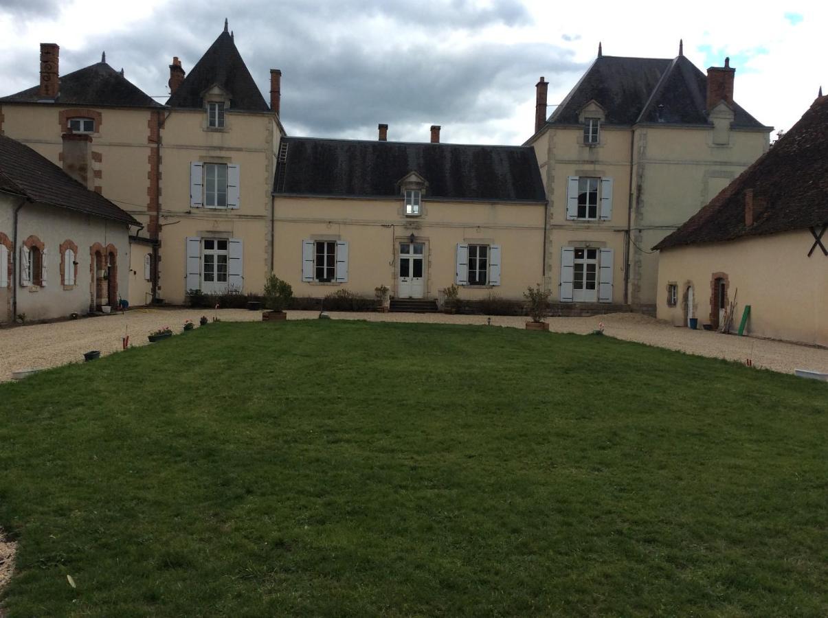 Chateau De Chavannes Tresnay Bagian luar foto