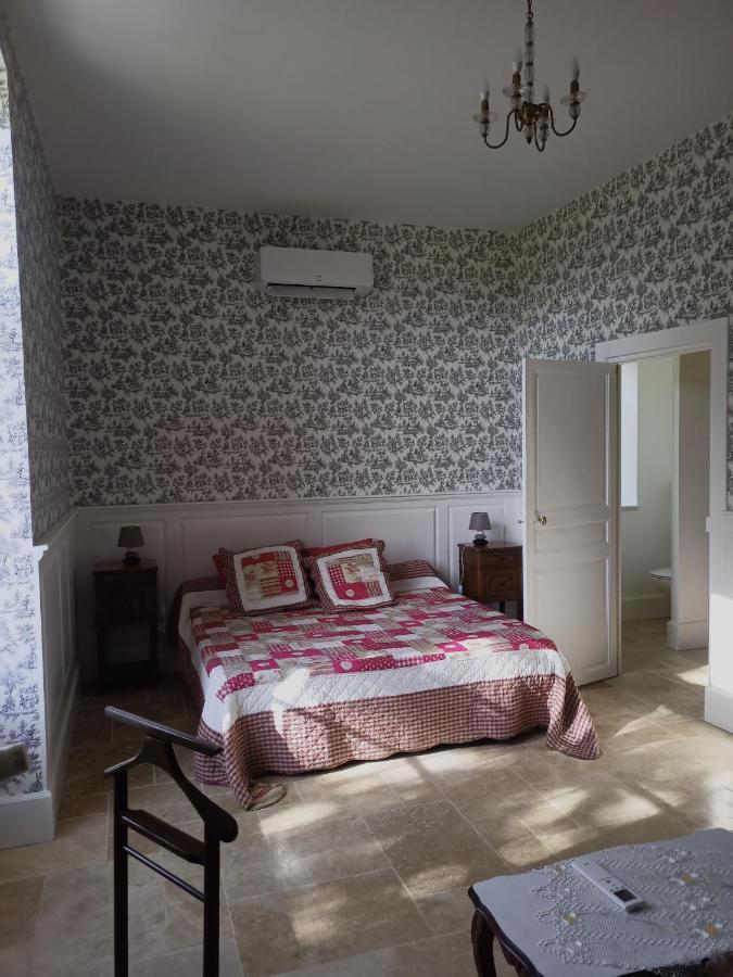 Chateau De Chavannes Tresnay Bagian luar foto