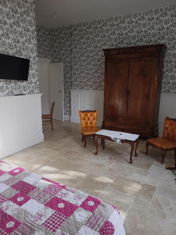 Chateau De Chavannes Tresnay Bagian luar foto